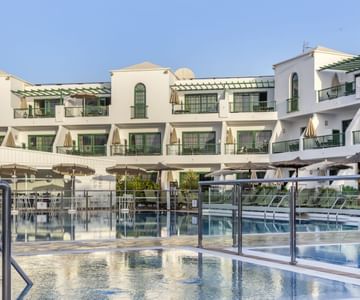 piscina club del carmen
