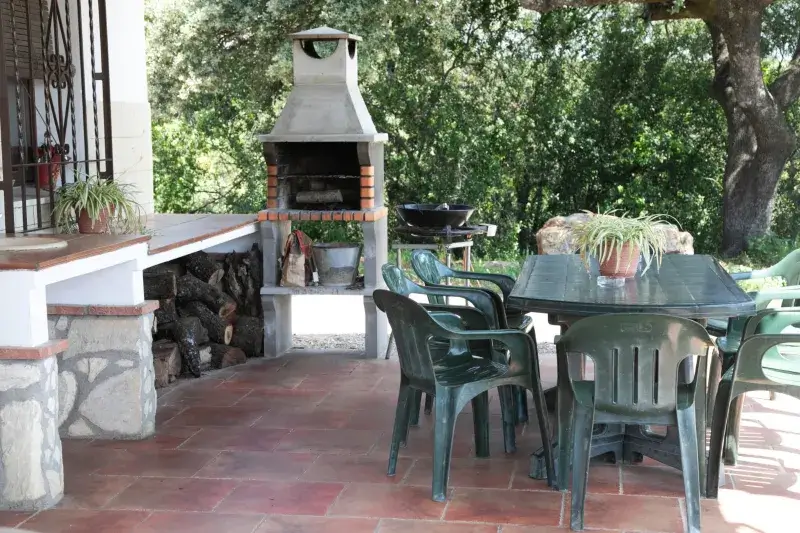 barbacoa casa rural la sierrezuela