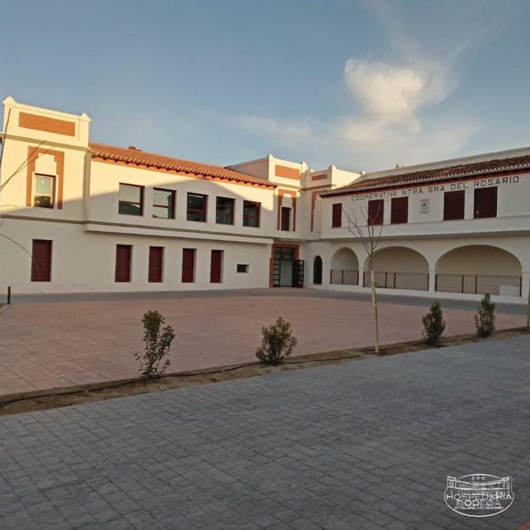 exterior la hospederia 768x768