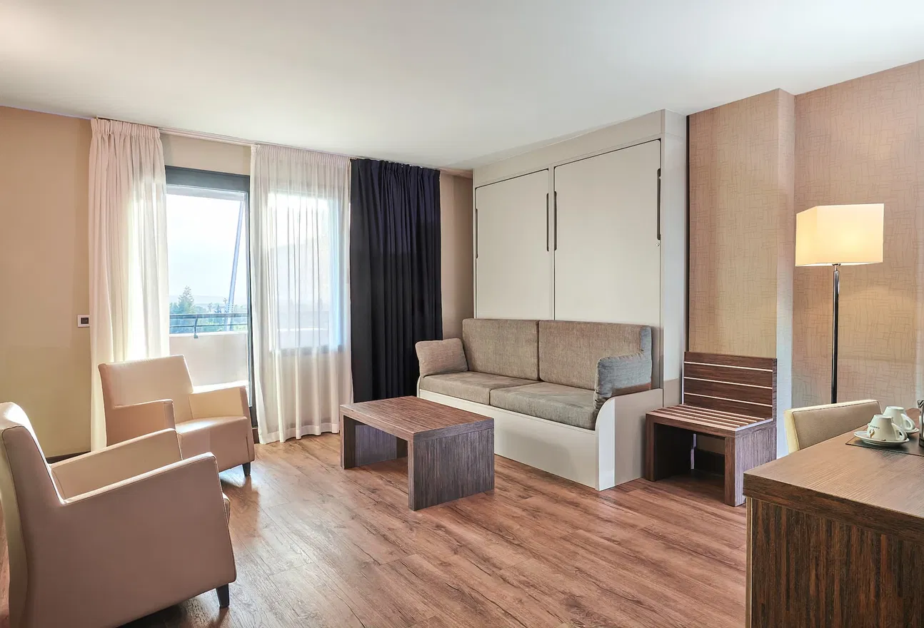 superior room v00jhpny4z0y3q