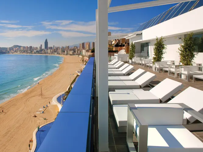 terraza hotel villa del mar