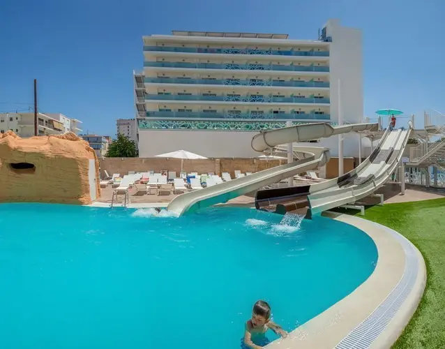 villaluz piscina1