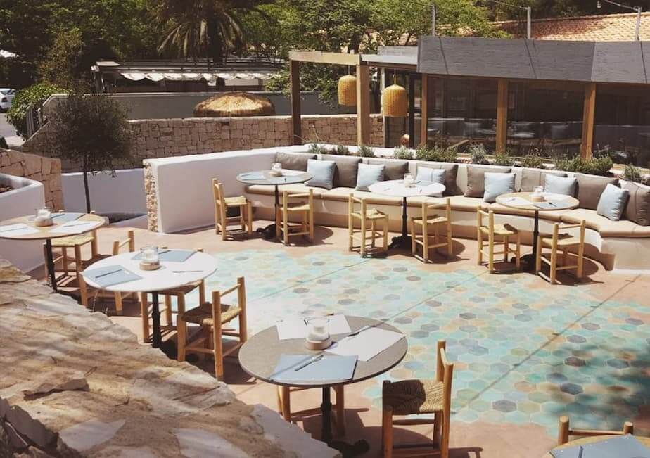 terraza Saona Santa Barbara